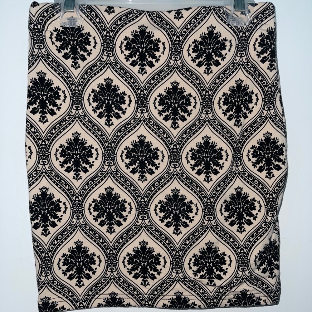 Nude Patterned Skirt